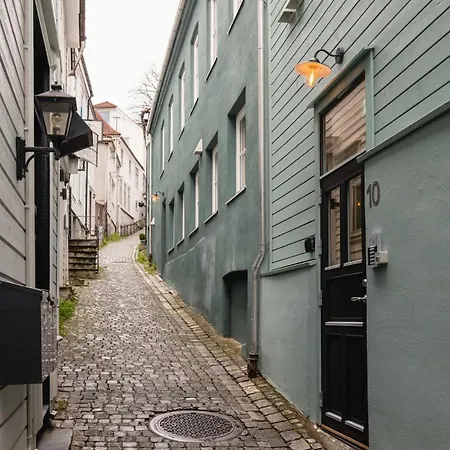 Modern Top-floor Near Bryggen